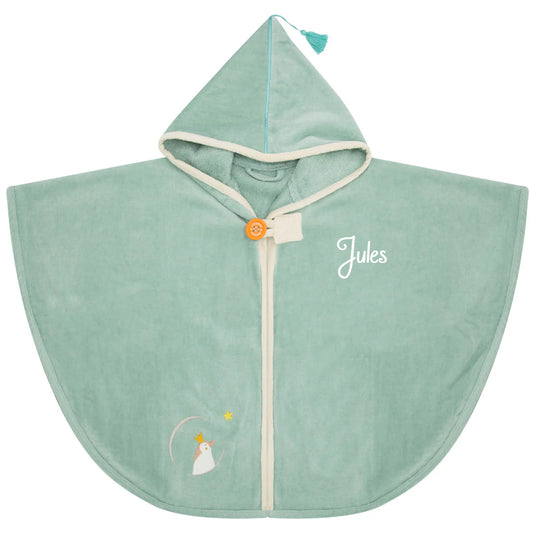 Cape de bain brodée personnalisée avec prénom, motif pingouin vert, cadeau naissance pour bébé