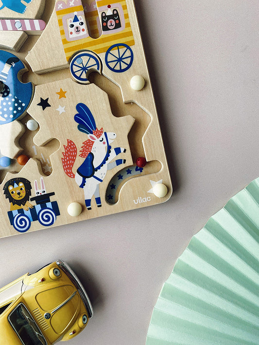 Jeu magnétique en bois 2 ans VILAC avec billes colorées et décor cirque
