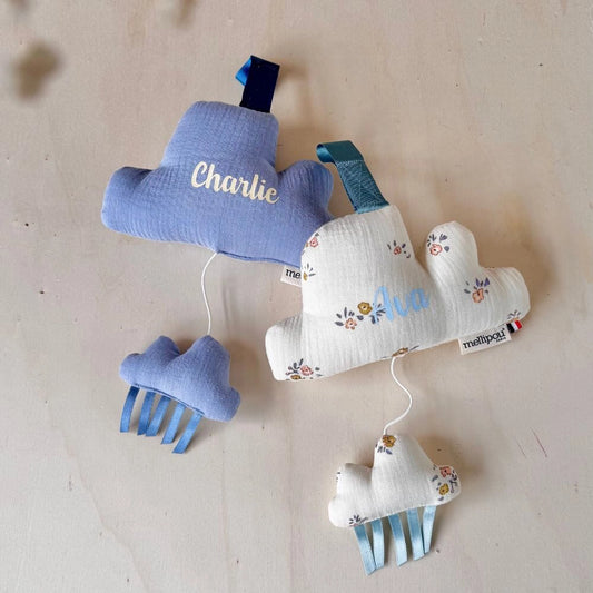 peluche musicale personnalisée nuage bleu gaze de coton oeko tex berceuse Friends made in France