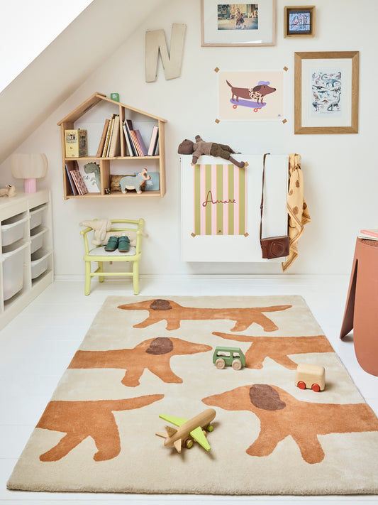Tapis enfant original, chien caramel. Bleuu Studio.