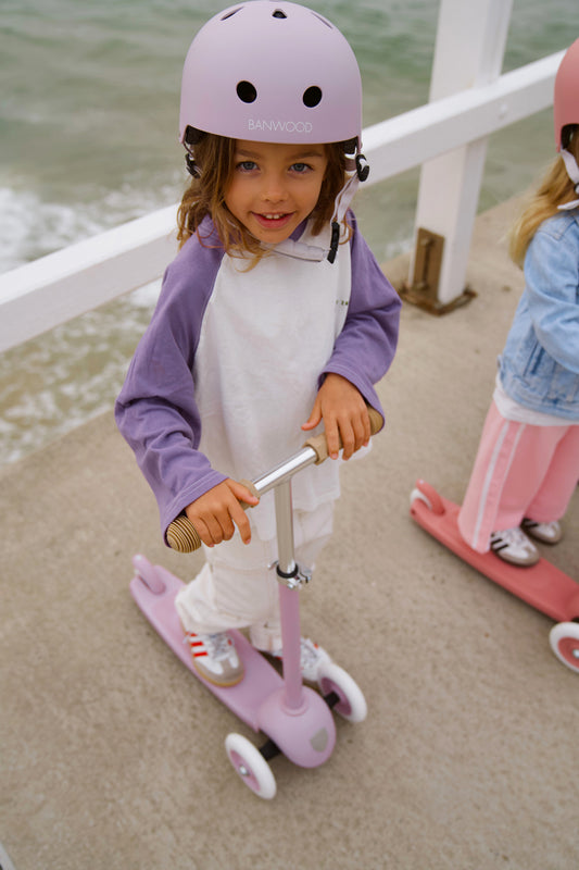 Idée cadeau enfant trottinette 3 roues violet pastel