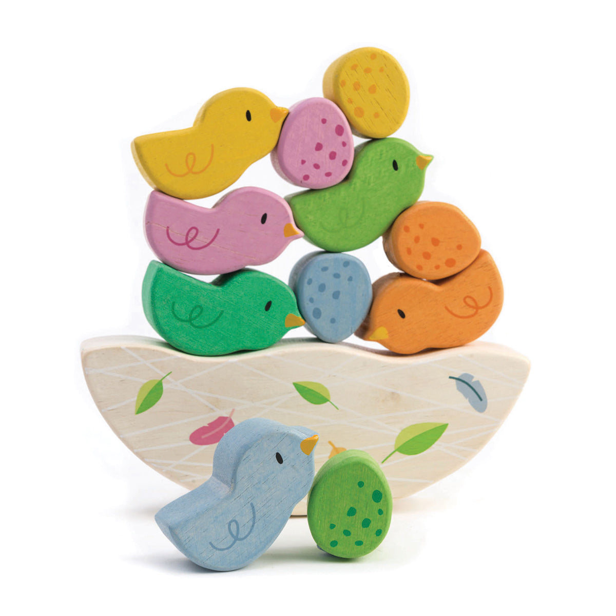 Jouet d'équilibre en bois d'hévéa durable Tender Leaf. Sur un plateau en forme de nid, de couleur bois clair avec dessins de feuilles, 6 oiseaux (jaune, rose, vert, bleu, orange) et 5 oeufs aux formes arrondies rassurantes. Jeu à empiler. Idéal pour développer motricité fine et coordination.
