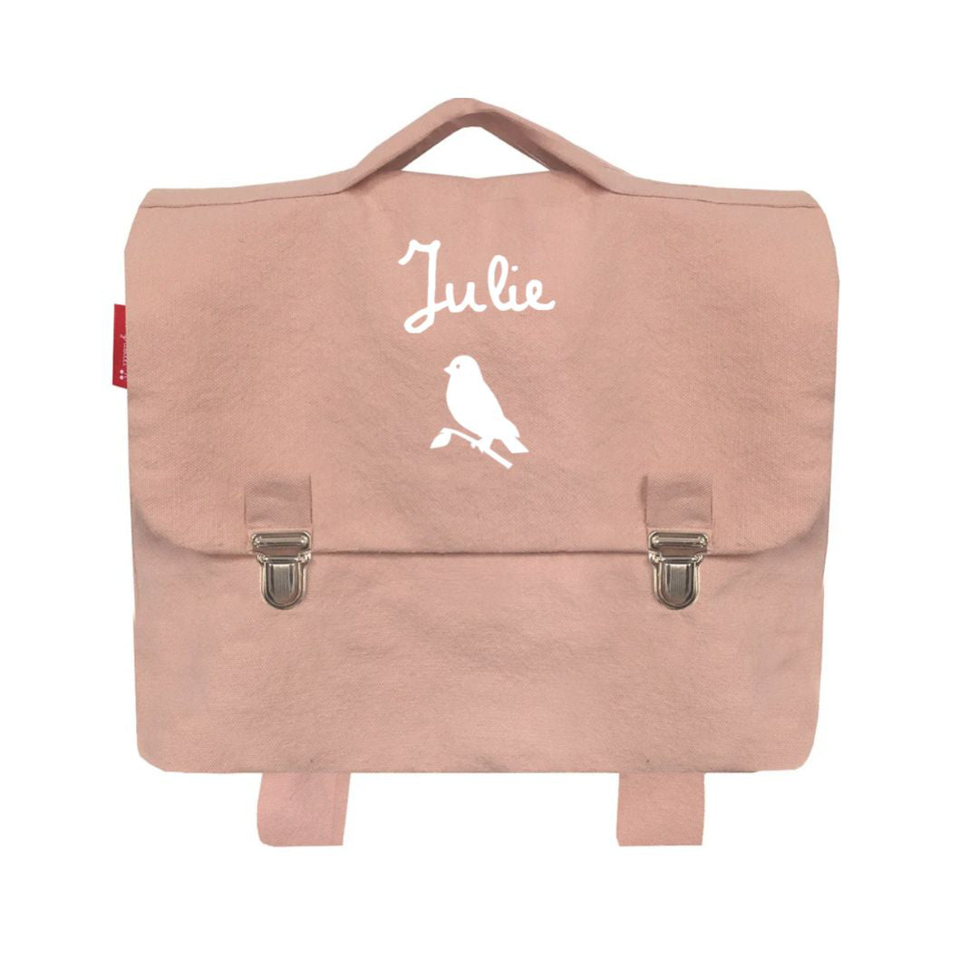 Premier cartable, première rentrée en maternelle. Toile de coton rose, personnalisation prénom, écriture en lettres scolaires.