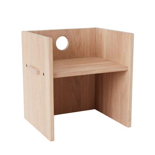 Chaise pour chambre d'enfant en bois durable de chêne. Fabriqué en Europe. Fauteuil enfant résistant. Style minimaliste et intemporel. Mixte. OYOY Mini.