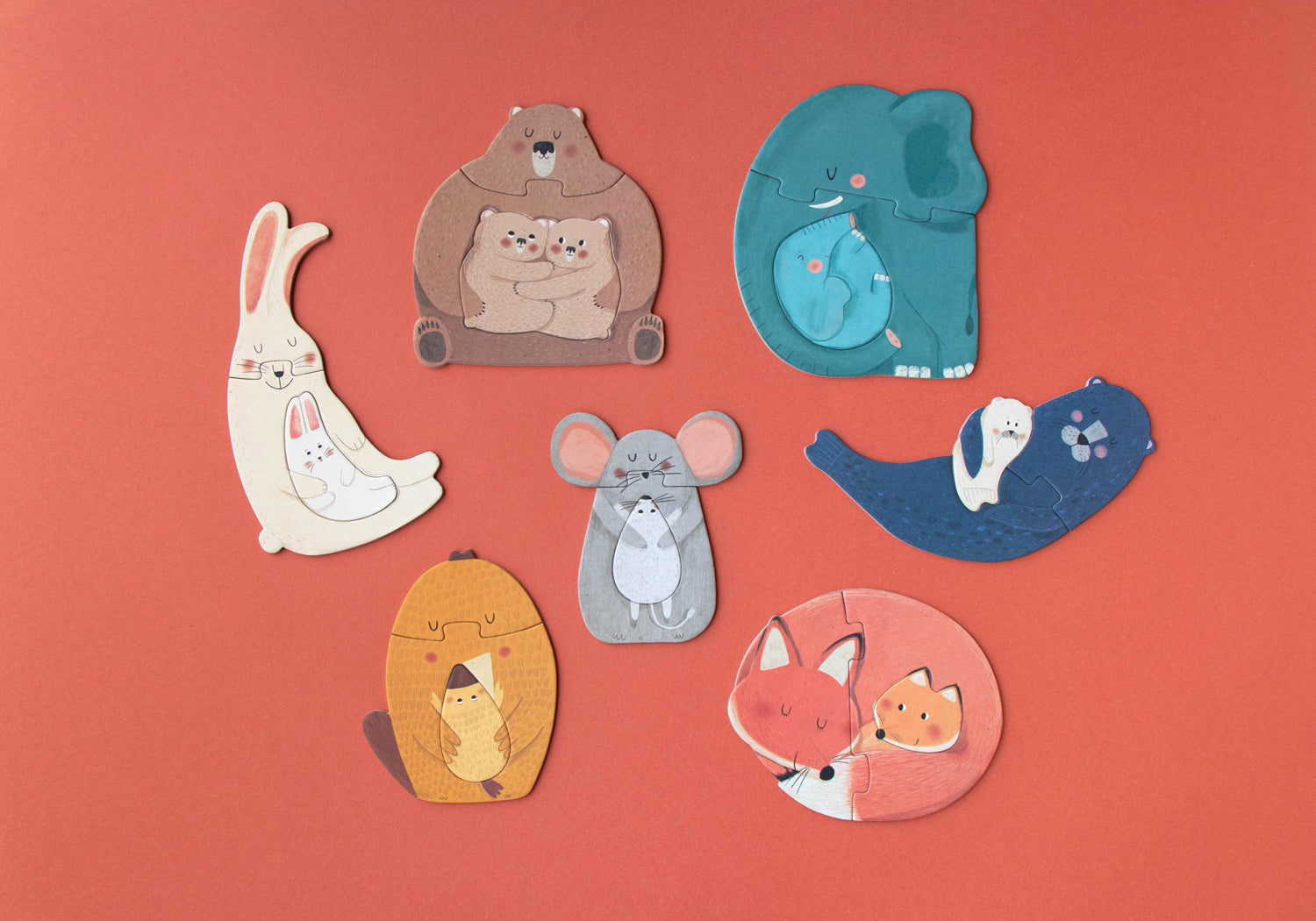 Dessins doux et poétiques représentants mamans et bébé ours, éléphant, otarie, renard, souris, lapin