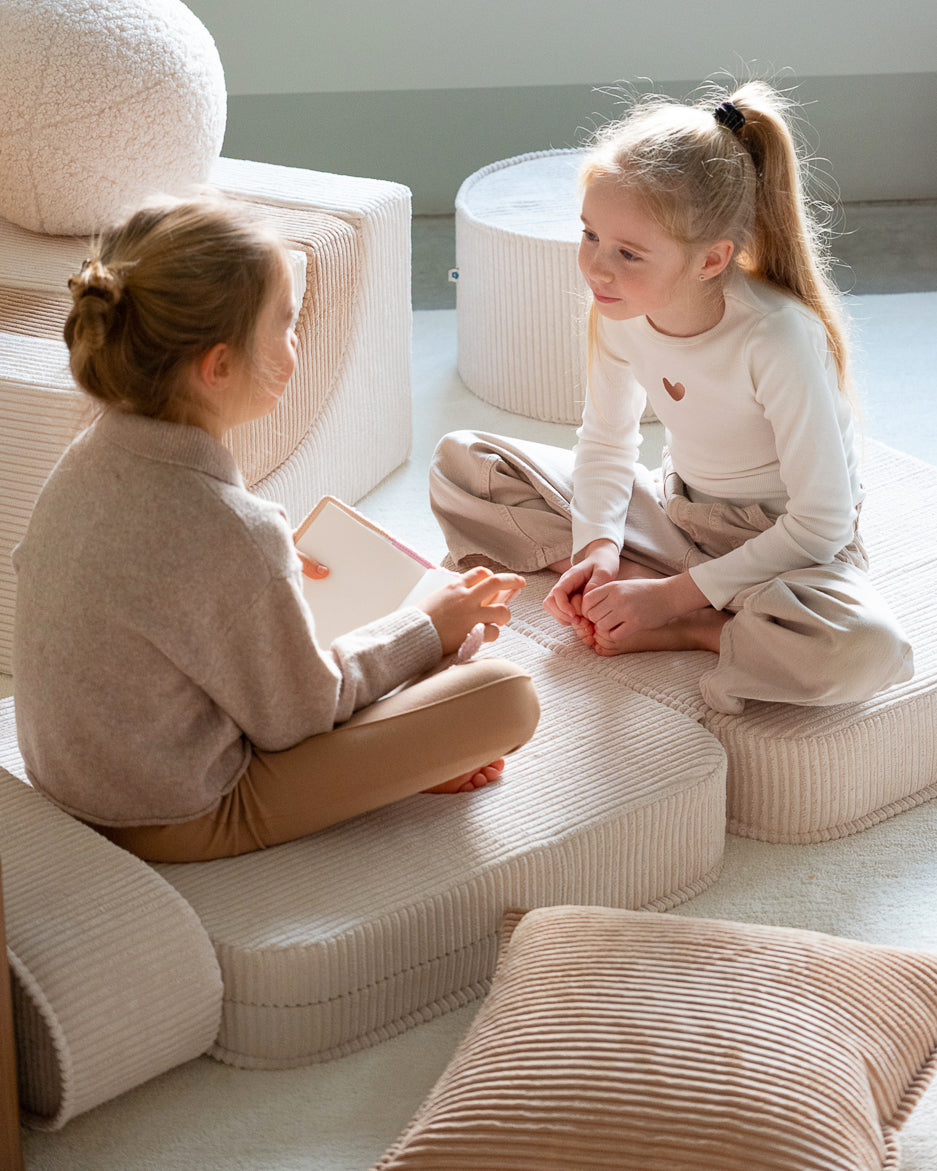 Fauteuil enfant convertible design en velours recyclé