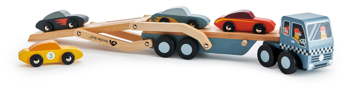 Camion transporteur de voitures en bois avec plateau amovible pour descendre facilement les quatre voitures installées à bord. Jouet en bois à partir de 3 ans. Coloré et conçu dans des matériaux sains. Tender Leaf. 