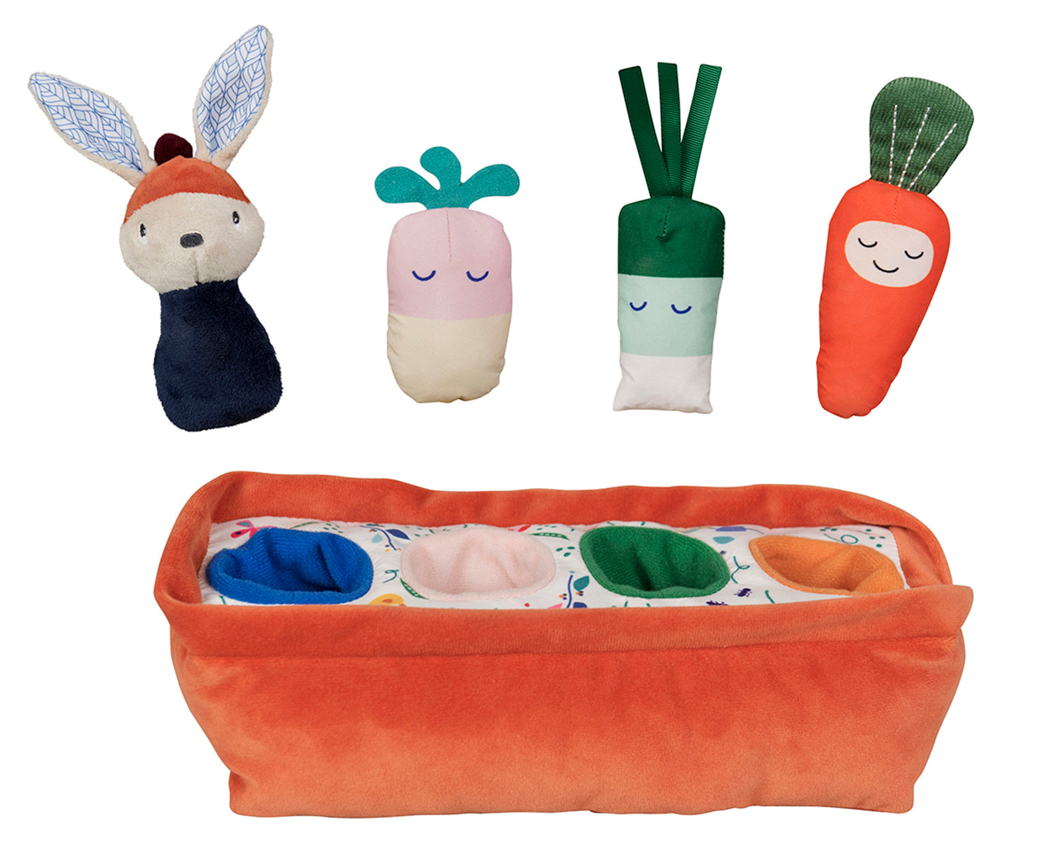 Jardinière en peluche orange et 4 emplacements dédiés au rangement de Gabin le lapin (figurine en peluche) et les légumes en tissus dont les formes, les matières, les couleurs et les sons varient. 