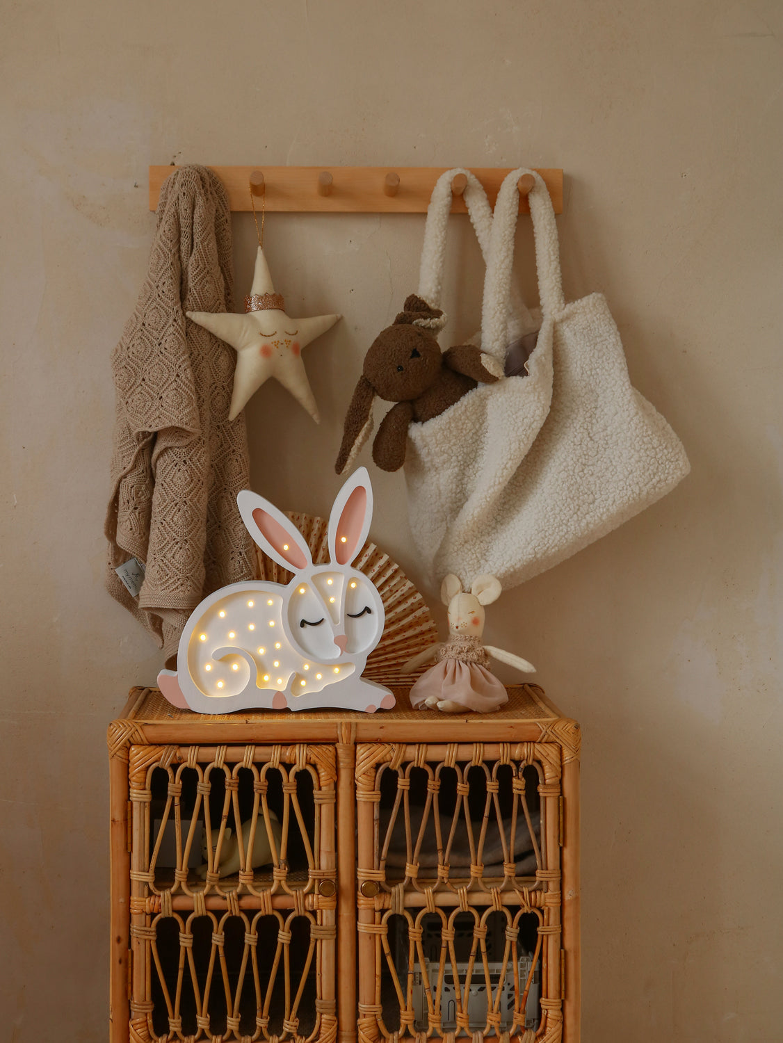 Veilleuse lapin blanc en bois certifié FSC®, écoresponsable