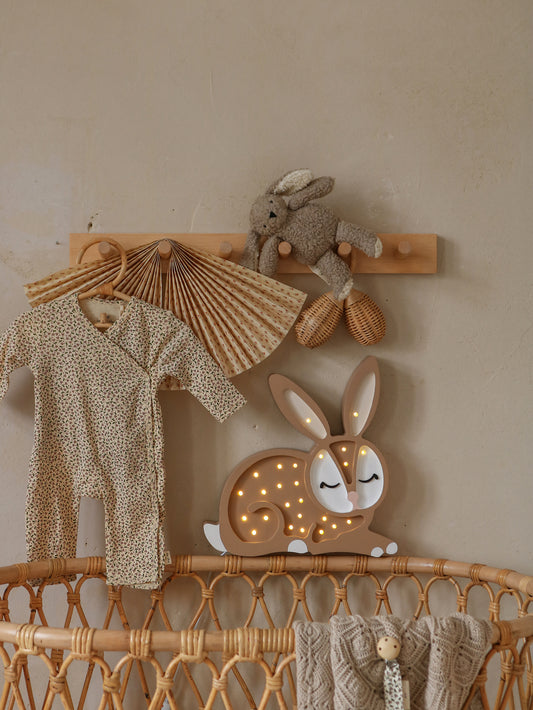 Lampe lapin marron chocolat, déco mixte pour chambre d’enfant