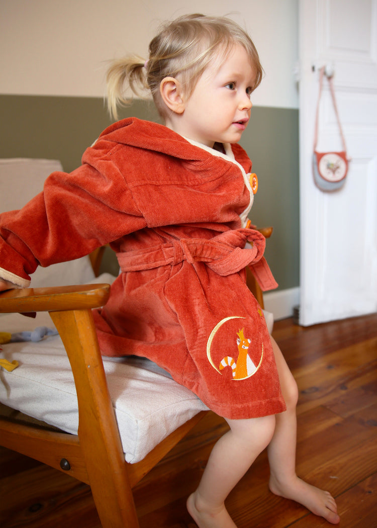 Peignoir enfant 2 ans personnalisé prénom, éponge Oeko-Tex. Idée cadeau. Couleur terracotta.