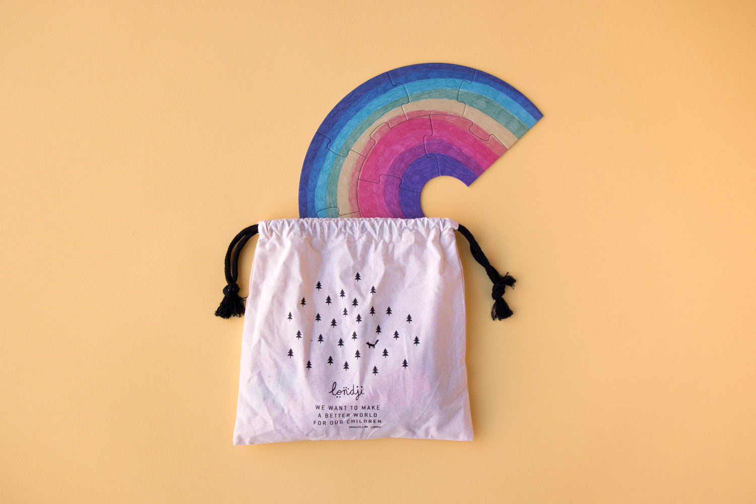 Coffret de puzzles évolutifs pour enfant, comprenant 5 puzzles (dont 1 arc-en-ciel de 8 pièces) et 1 pochon de rangement en coton.