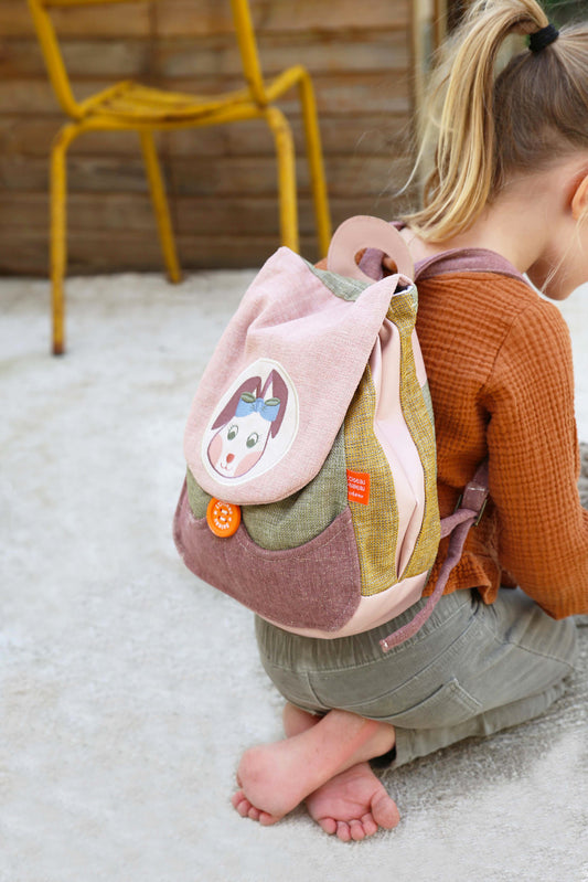 Sac a dos petite fille rentrée en maternelle. Rose et vert, parfait pour les petites filles. Avec dessin de lapin mignon. 