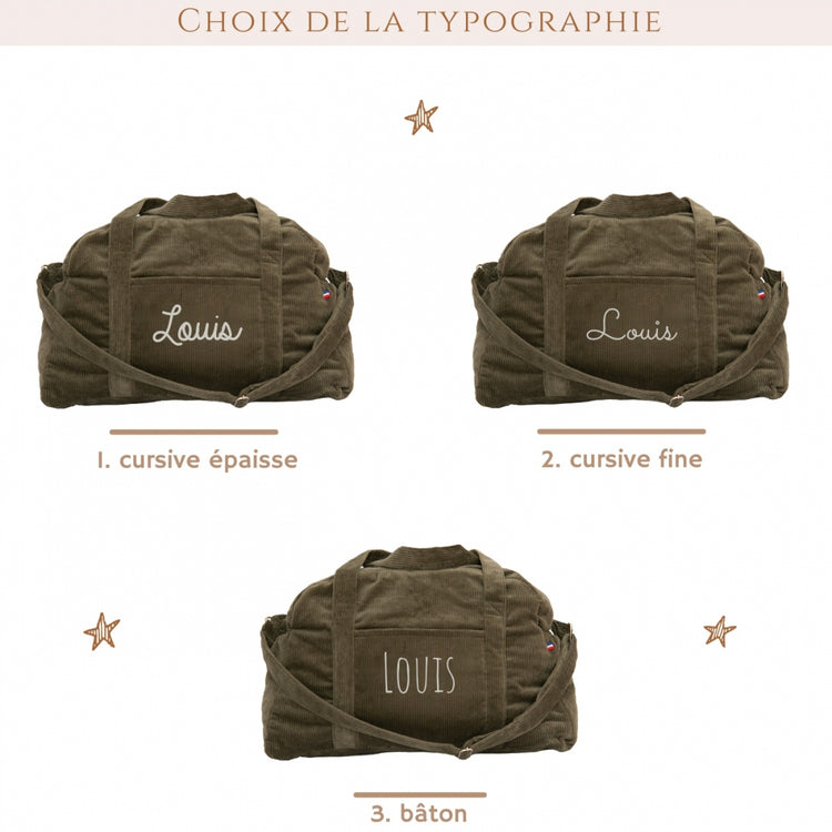 Sac à langer en velours kaki, personnalisé au prénom de l'enfant. Idée cadeau naissance maternité.