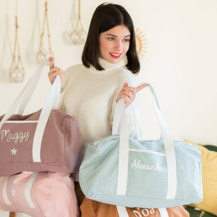 Cadeau de naissance : sac week-end bébé personnalisé en lin menthe, grand format 40 L