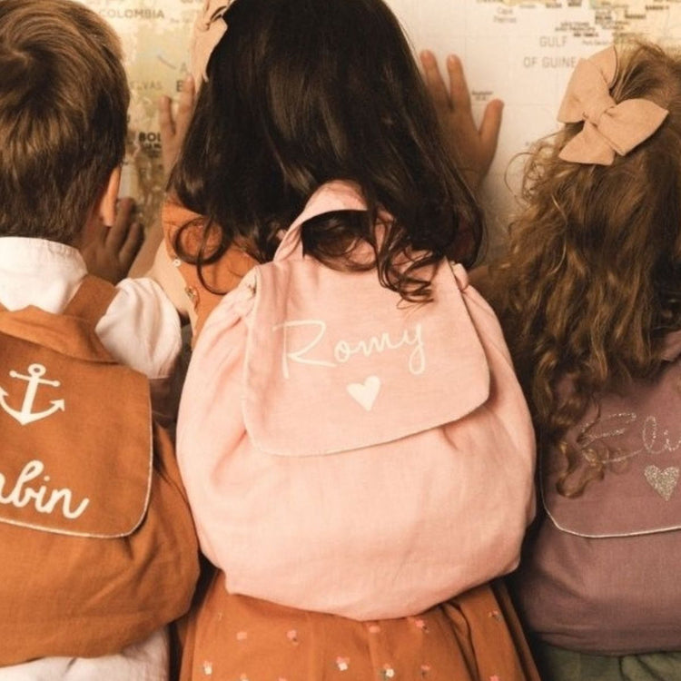 Sac à dos crèche personnalisé – lin rose poudré