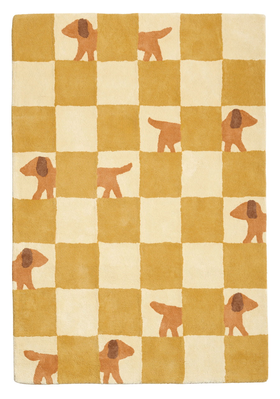 Tapis enfant vintage, damier rétro jaune et beige. Déco originale pour chambre enfant.