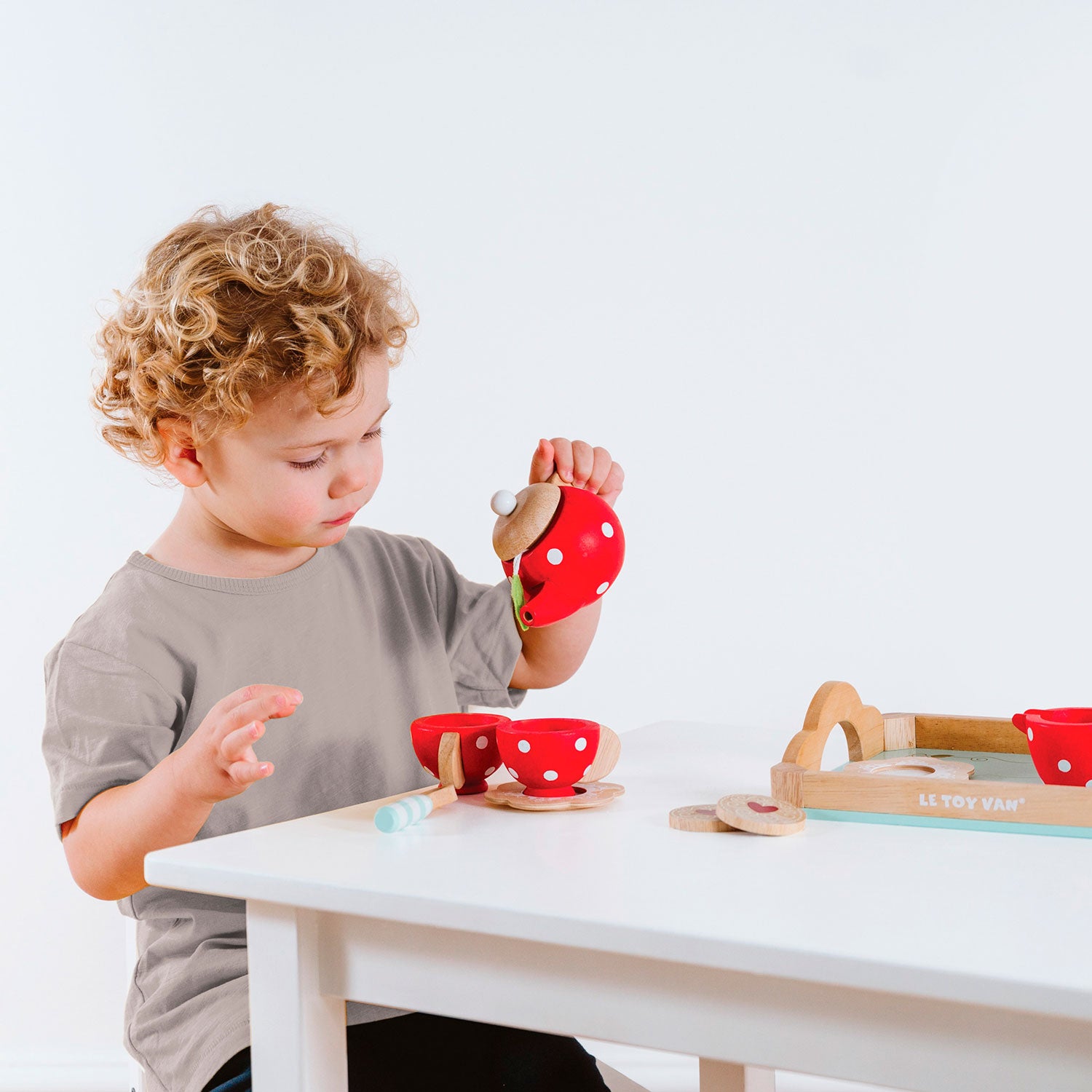Service à thé en bois de Kids Concept  Accessoires pour la cuisine des  enfants –