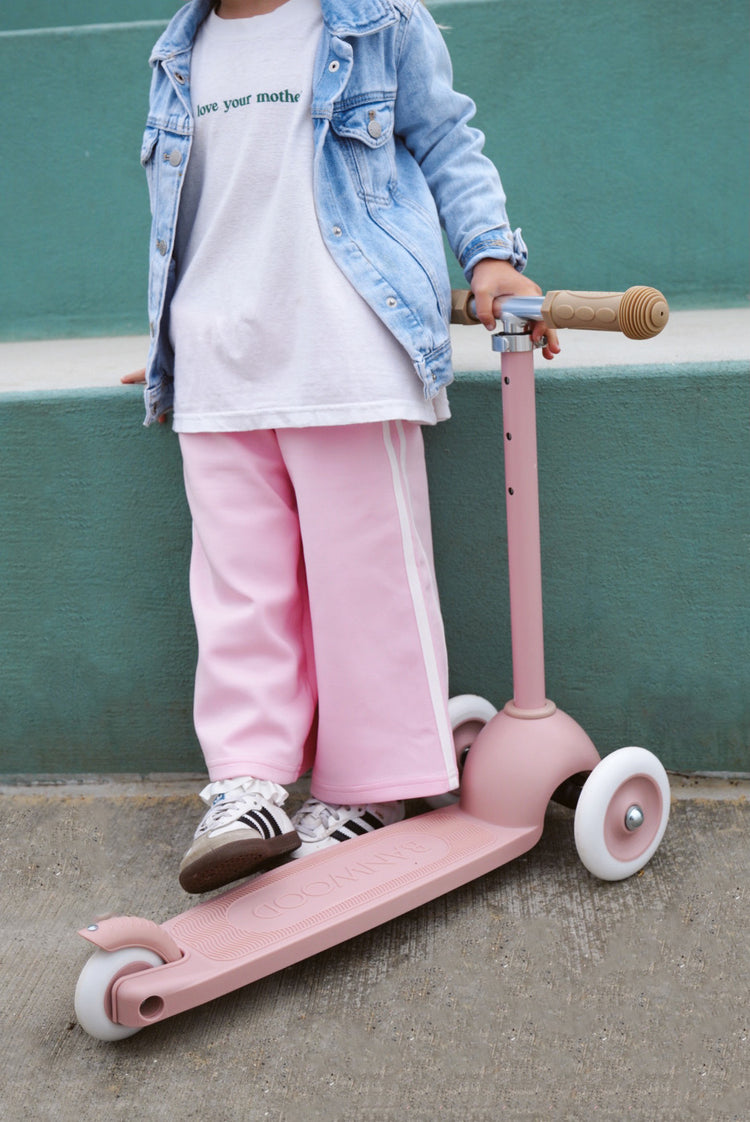 trottinette enfant style vintage rose design élégant banwood eco
