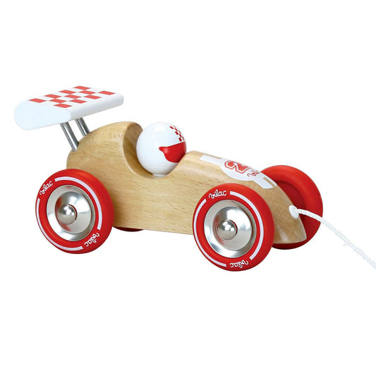 Petite voiture de course en bois à tirer VILAC naturel & rouge – vue trois-quarts.
